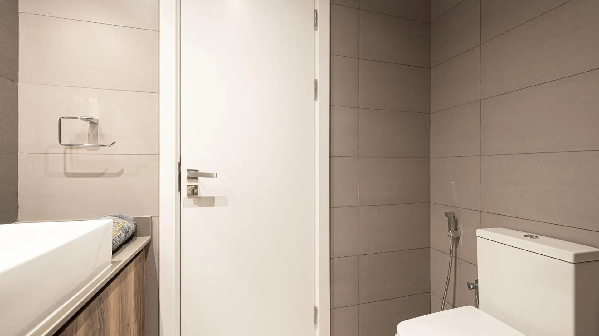 Apartamento Desert Nights By Blue Cloud Holidays Sharjah Emirados Árabes Unidos